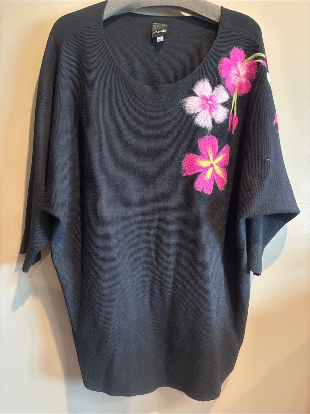 Black Floral Embroidered Women’s Sweater
